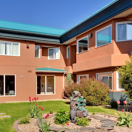 Holiday Inn Express Red Deer By Ihg Exteriör bild