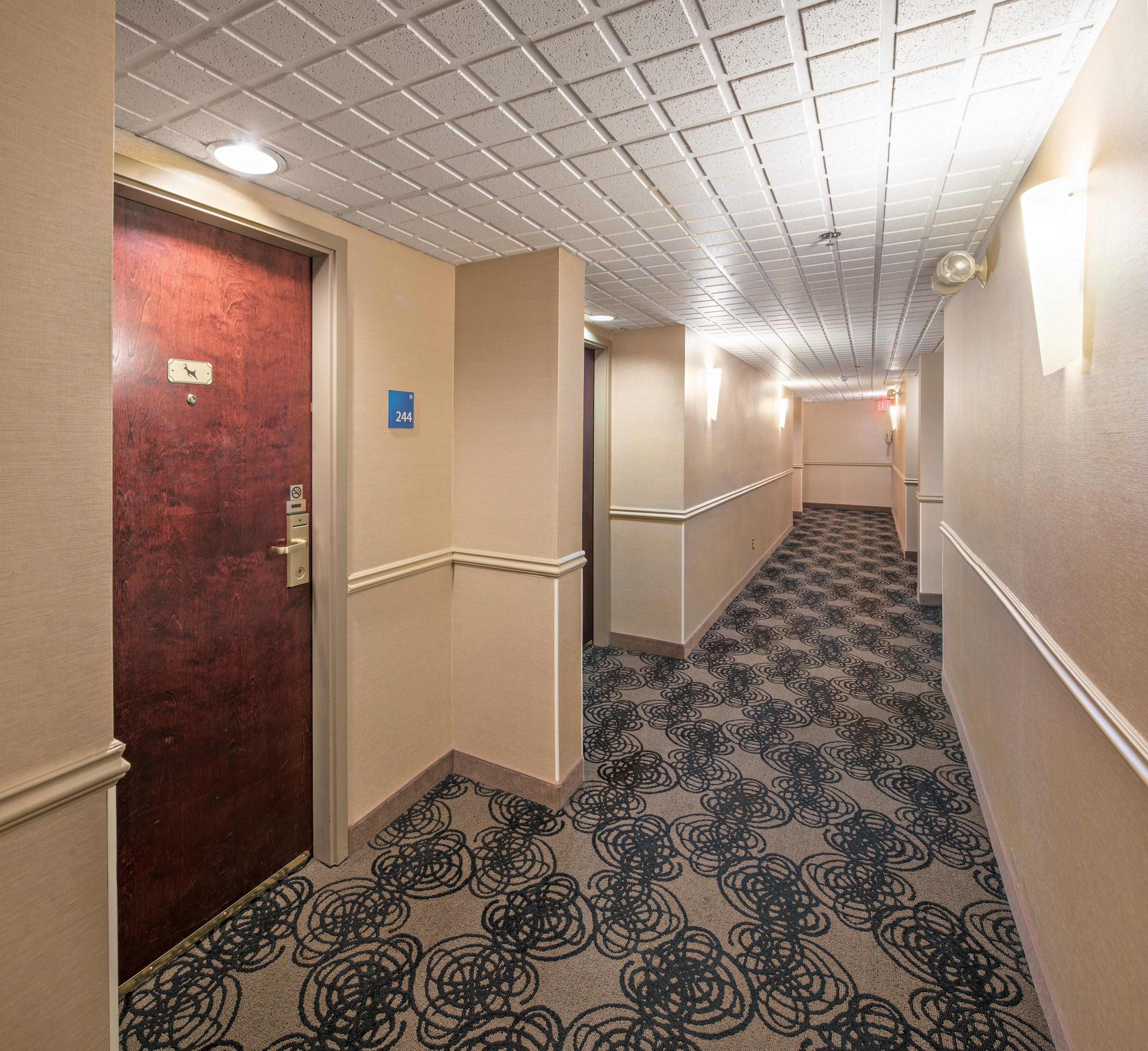 Holiday Inn Express Red Deer By Ihg Exteriör bild