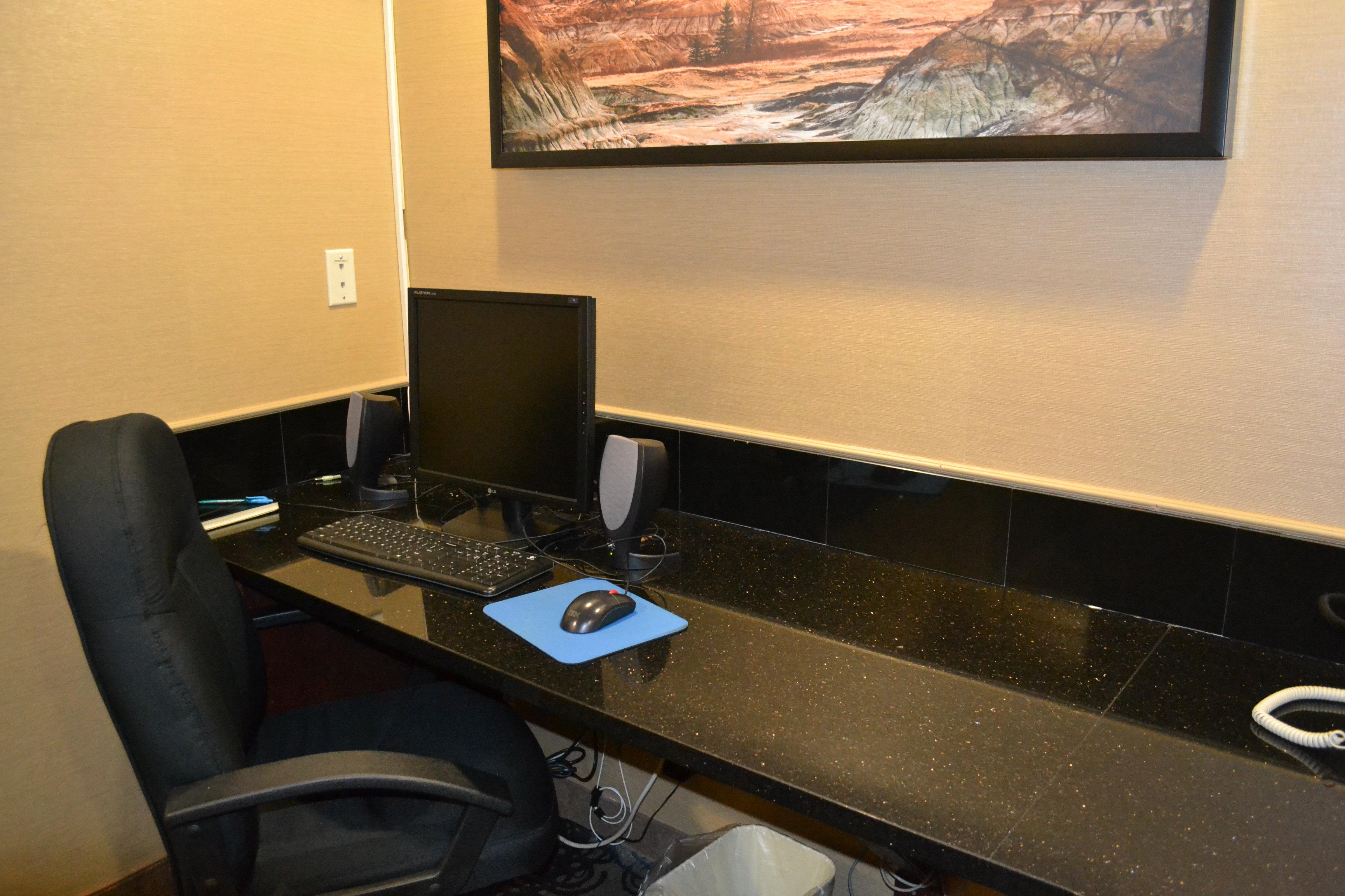 Holiday Inn Express Red Deer By Ihg Exteriör bild