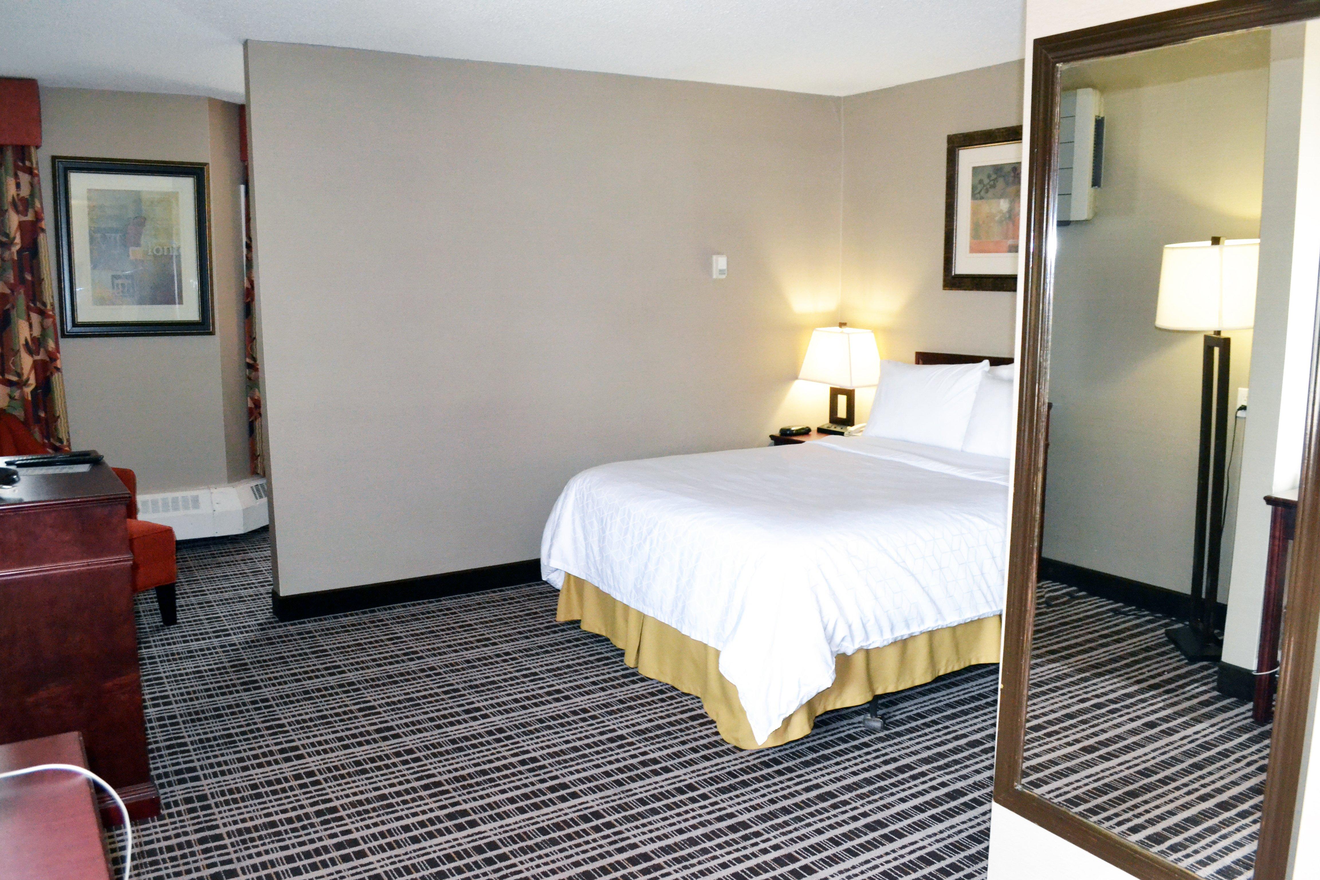 Holiday Inn Express Red Deer By Ihg Exteriör bild