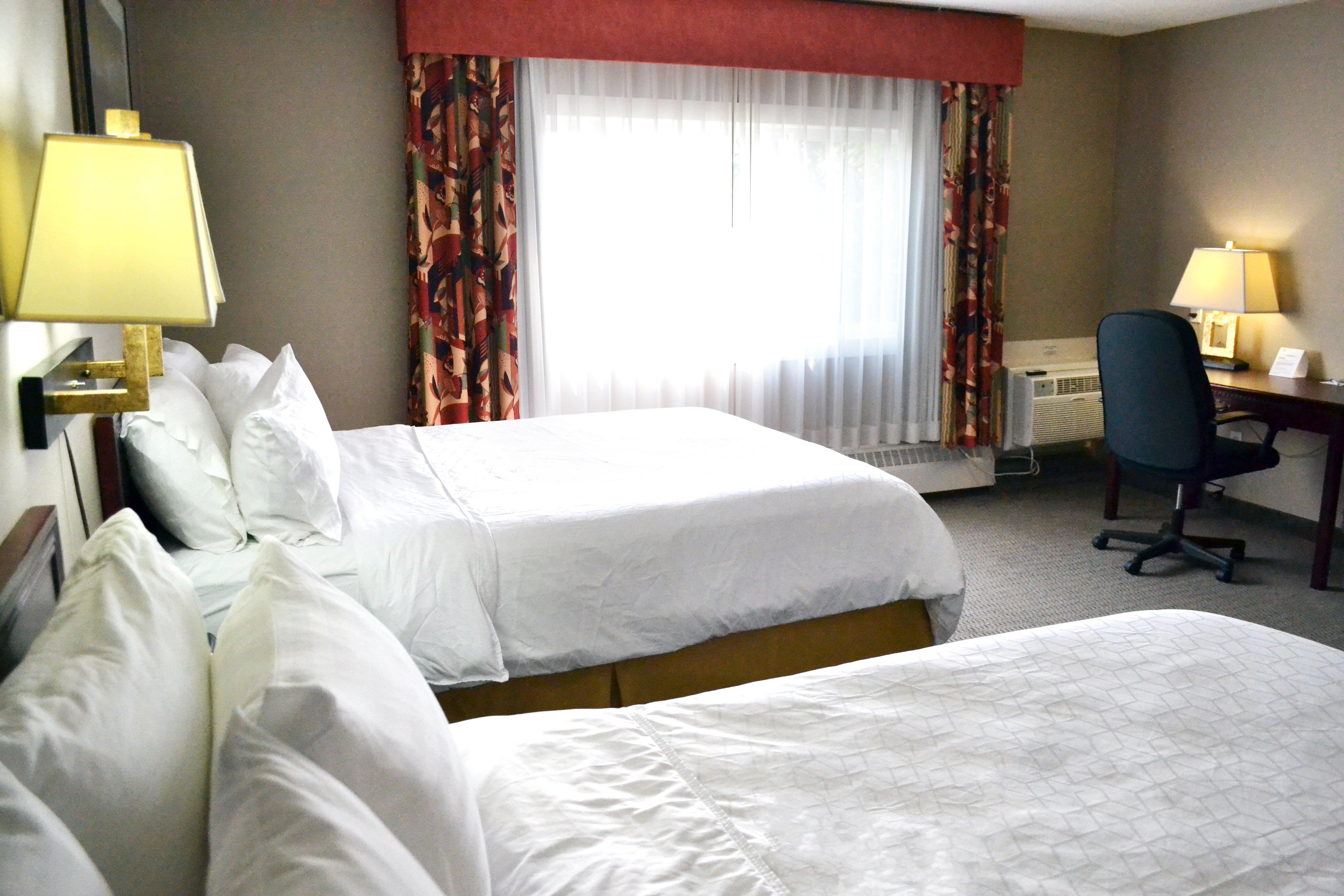 Holiday Inn Express Red Deer By Ihg Exteriör bild