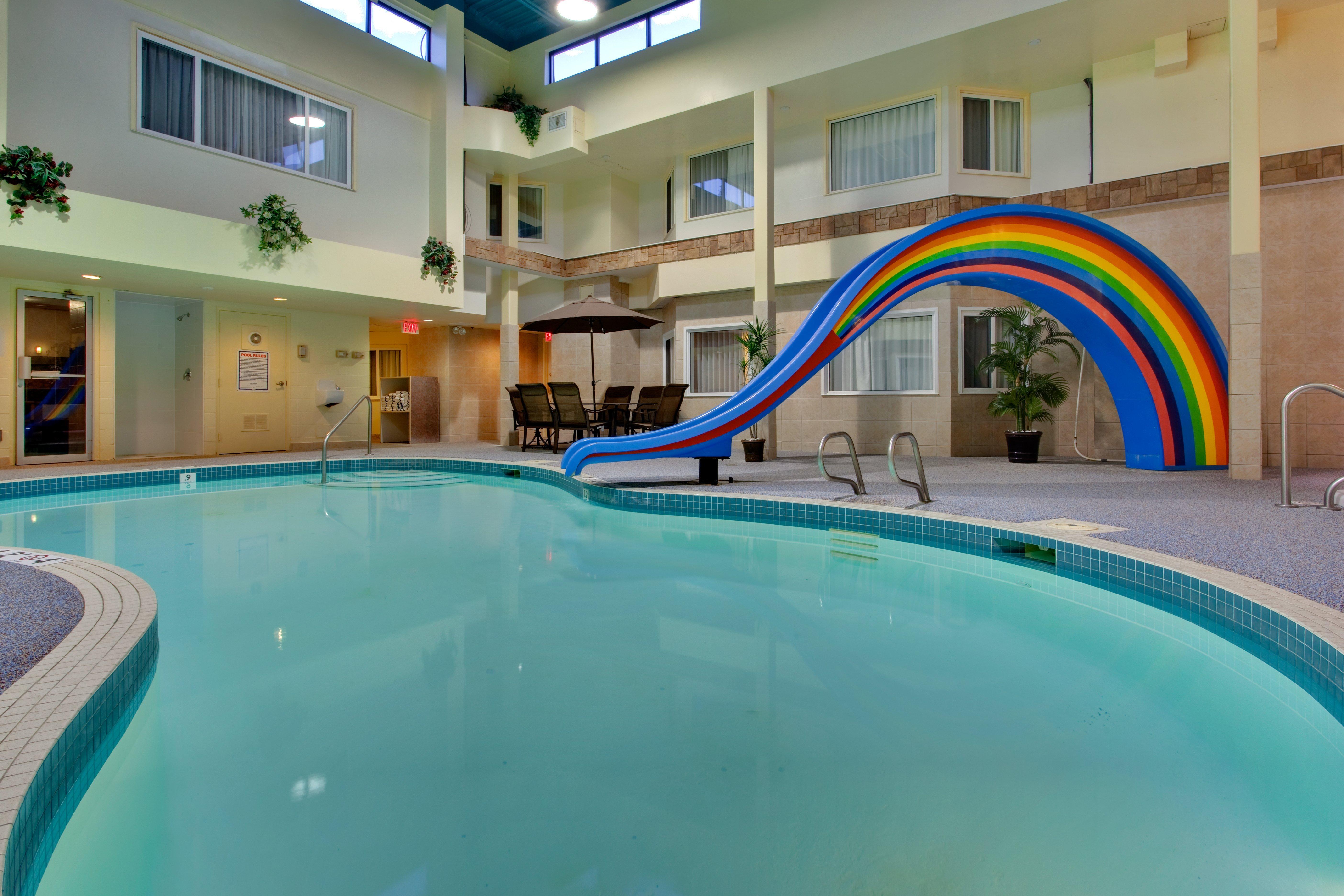 Holiday Inn Express Red Deer By Ihg Exteriör bild