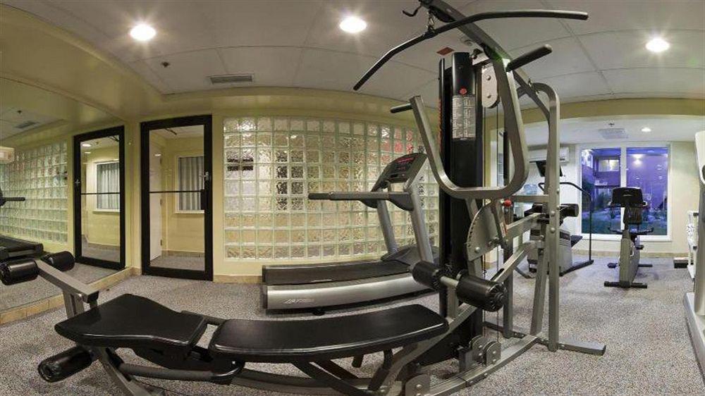 Holiday Inn Express Red Deer By Ihg Exteriör bild